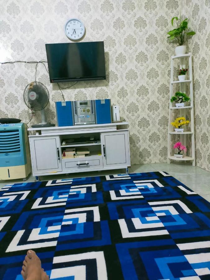 Shifana Homestay Syariah Yogyakarta Exterior photo